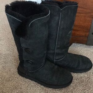 Tall bailey button uggs